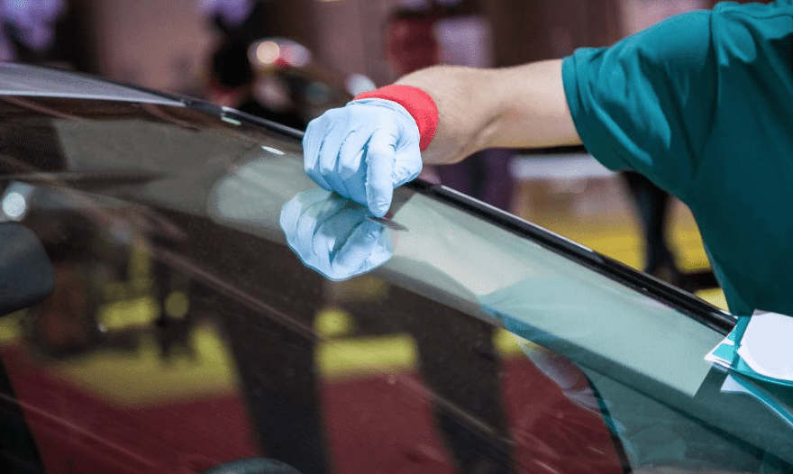 Auto Glass Maintenance Tips to Follow by Yourself