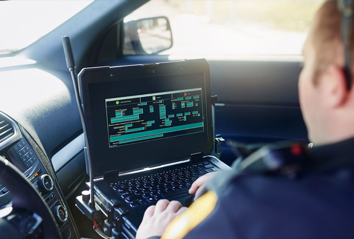 How Do Police Car Computers Work